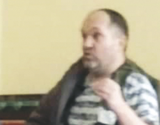 Ово је човек који је наоружан до зуба упао у школу у Великој Плани: Горан (46) хтео да узме ђаке за таоце